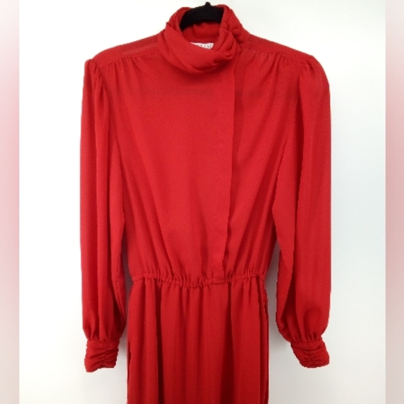 Vintage Ms. Chaus Red Dress 100% Polyester Hidden Buttons Pockets Sheer 10 - Picture 11 of 12